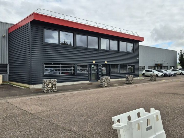 ZI LONGVIC - ENTREPÔT A LOUER - 3.112 m² DIVISIBLES