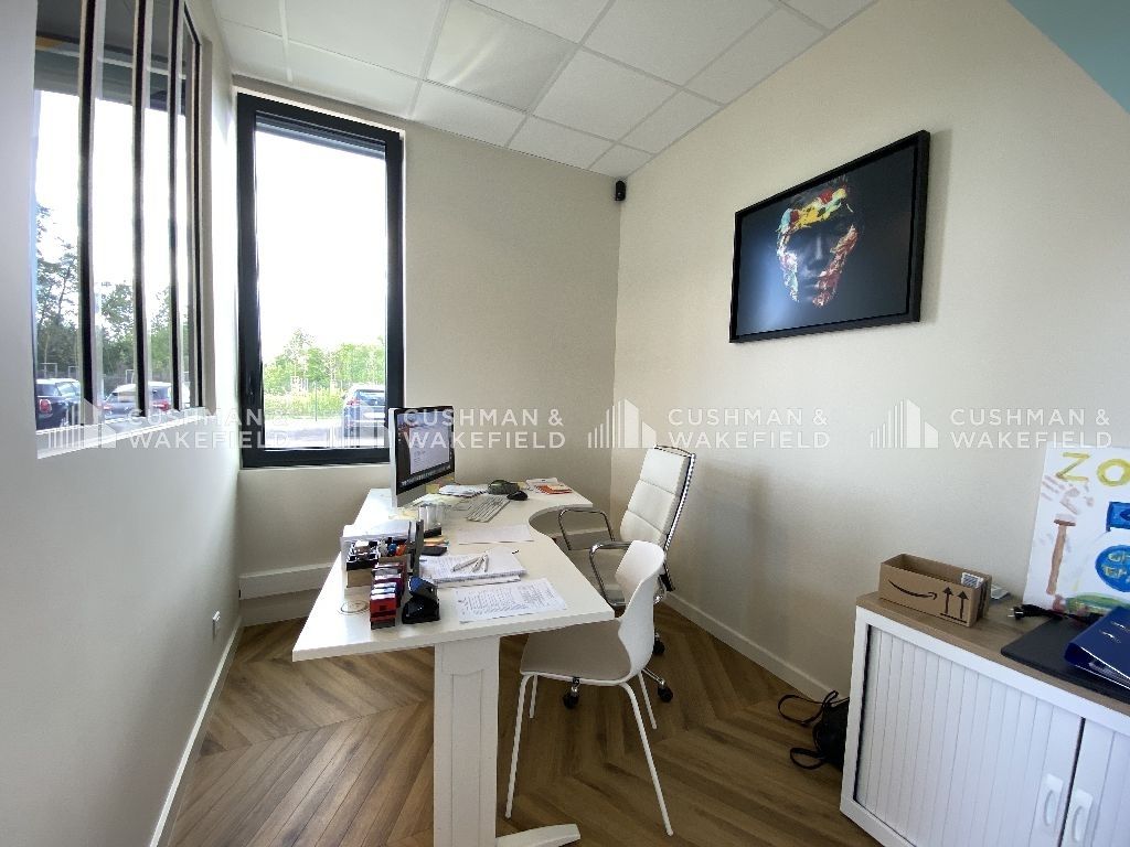 Location bureaux 102 m² non divisibles