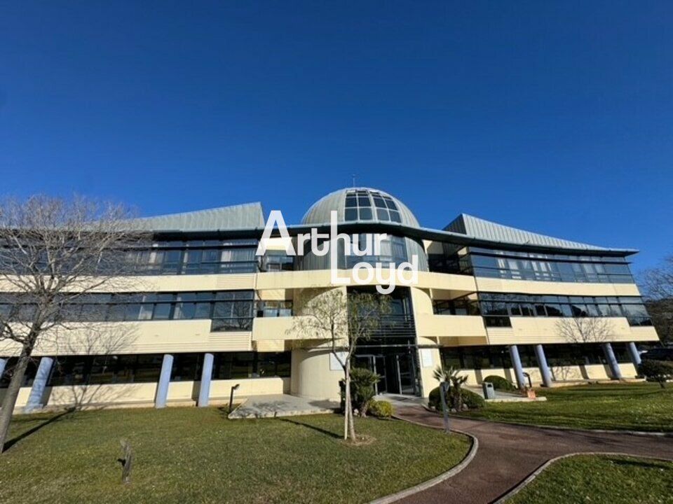 Location bureaux 650.91 m² divisibles à partir de 288.24 m²