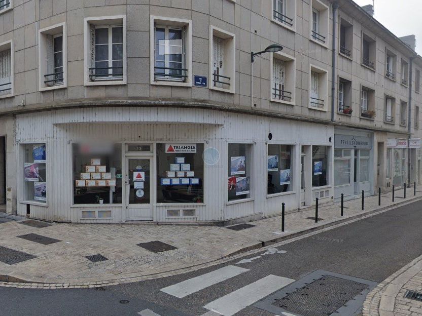 Location local commercial 175 m² à ORLEANS