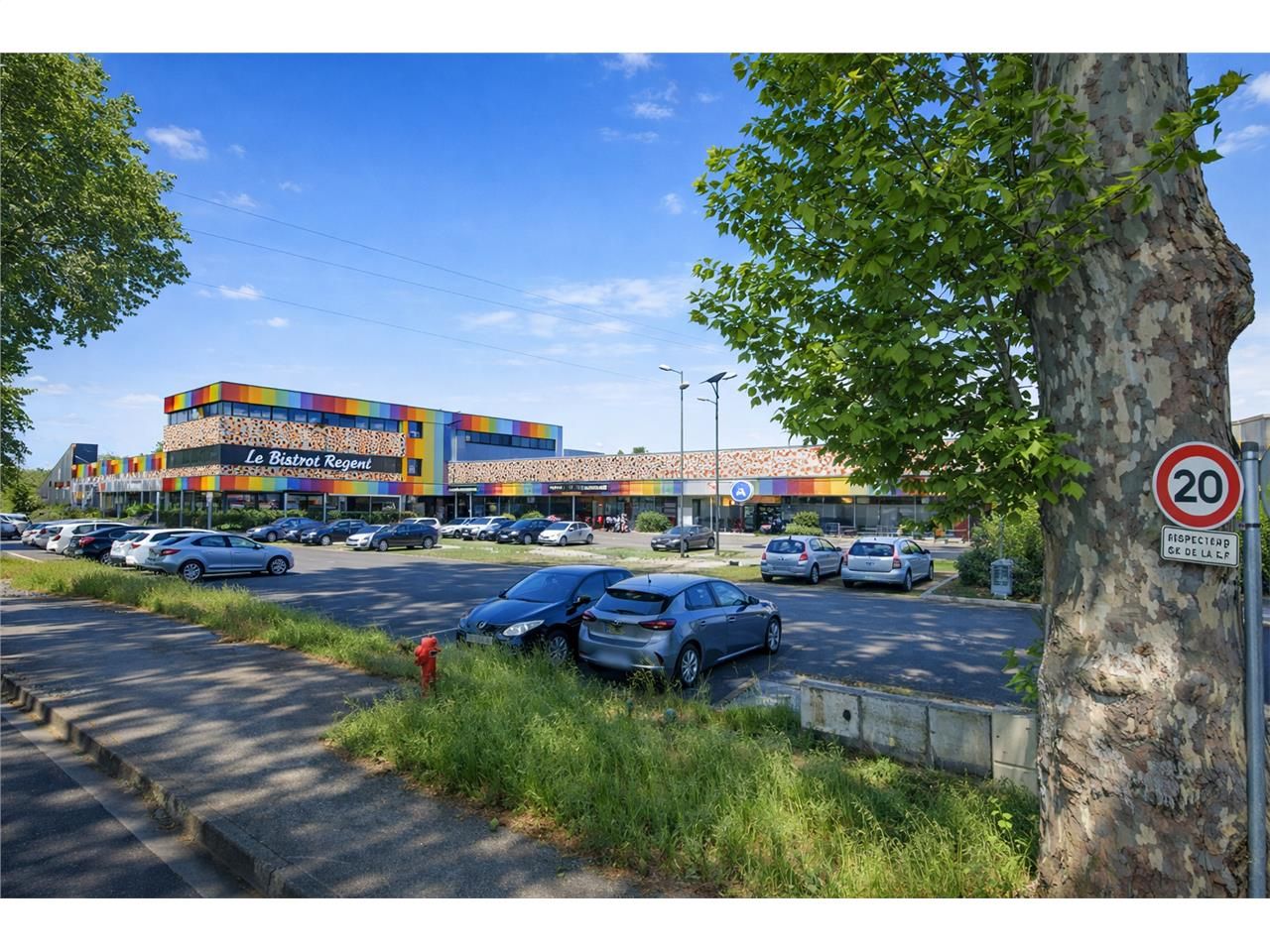 Vente bureaux 185.00 m² à SAINTE EULALIE