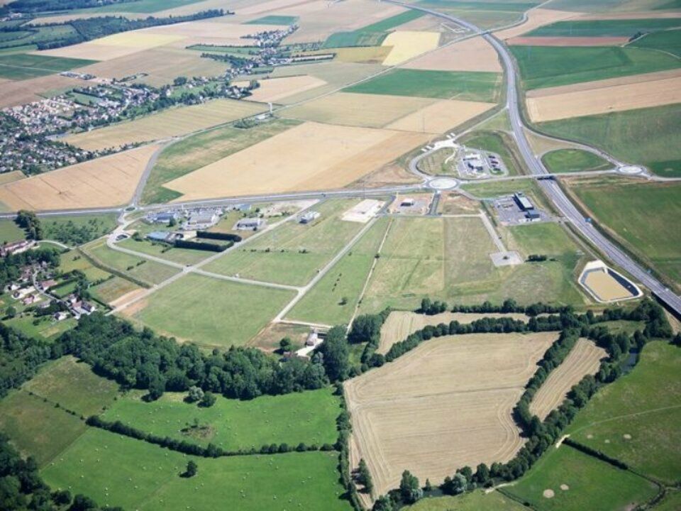 Vente terrain 134830 m² non divisibles