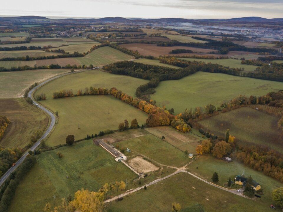 Vente terrain 300000 m² non divisibles
