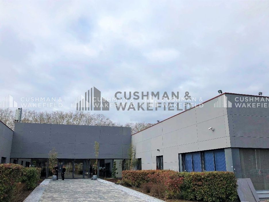 Location bureaux 1083 m² divisibles à partir de 153 m²