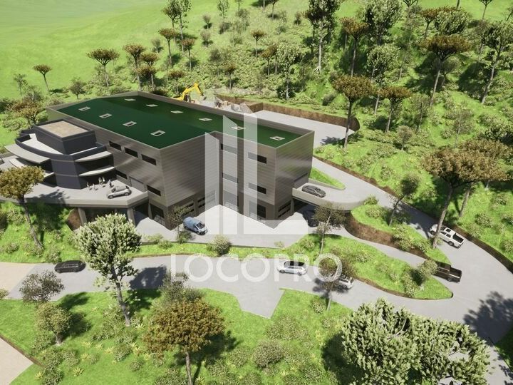 Location local d''activites 2089 m² non divisibles