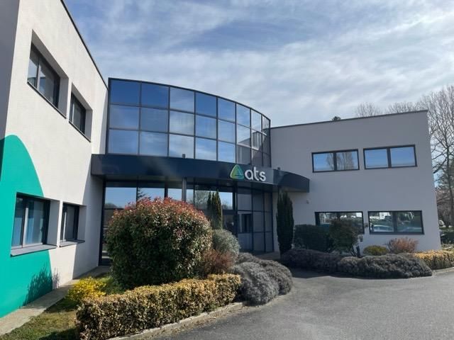 Location bureaux 1200 m² divisibles à partir de 600 m²