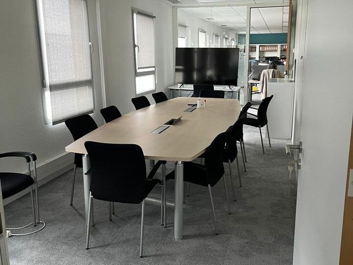Location bureaux 341.52 m² non divisibles