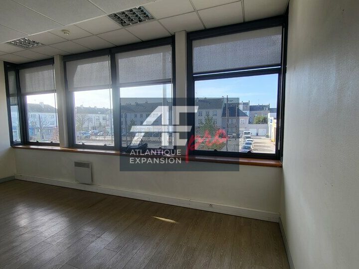 Location bureaux 246 m² non divisibles