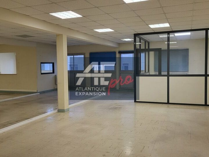 Location bureaux 473 m² non divisibles