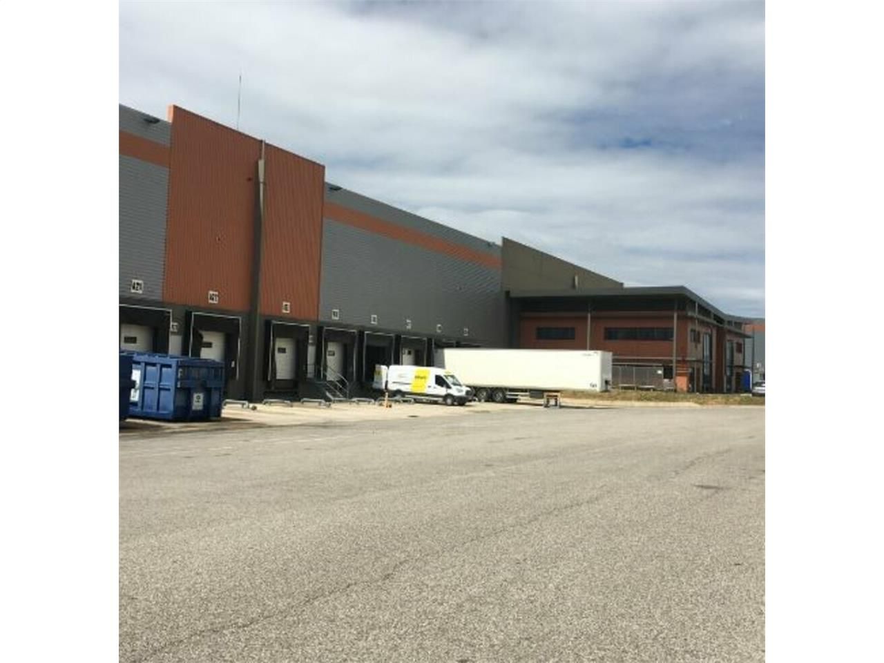 Location entrepot 70389 m² non divisibles