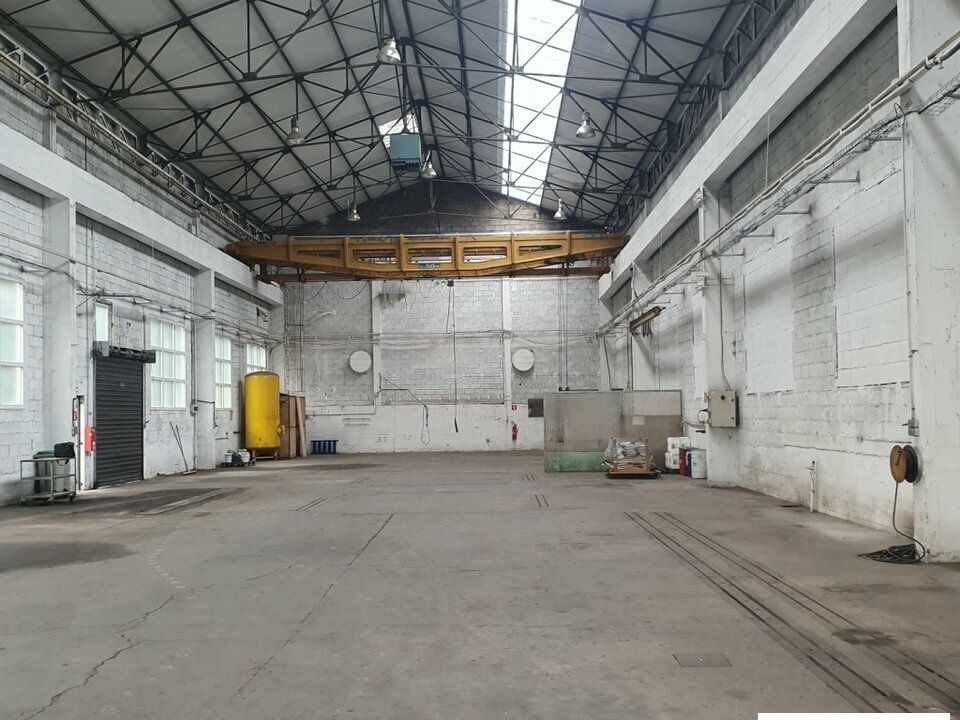 Vente local d''activites 700 m² non divisibles