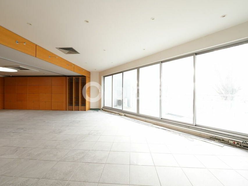 Location bureaux 250 m² non divisibles