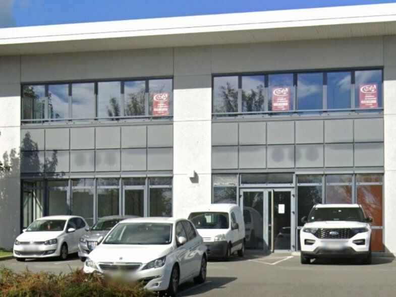 Location local commercial 230 m² non divisibles