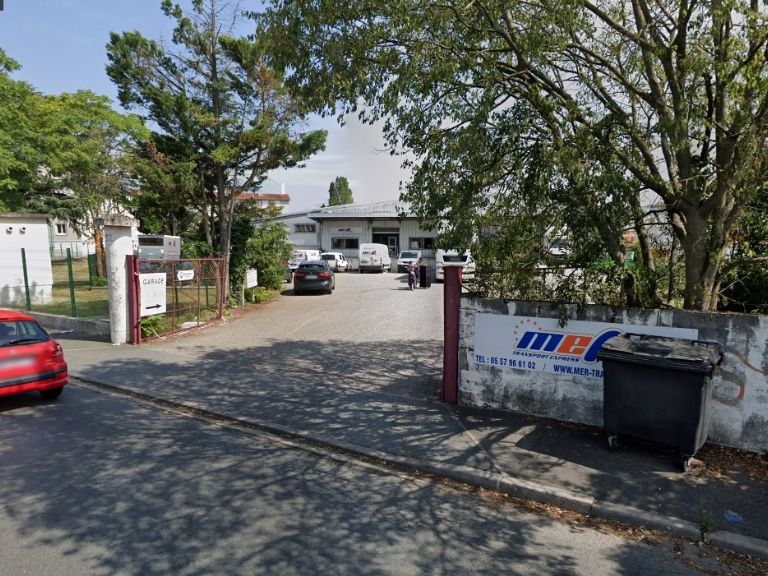 Location bureaux 60.00 m² à BEGLES