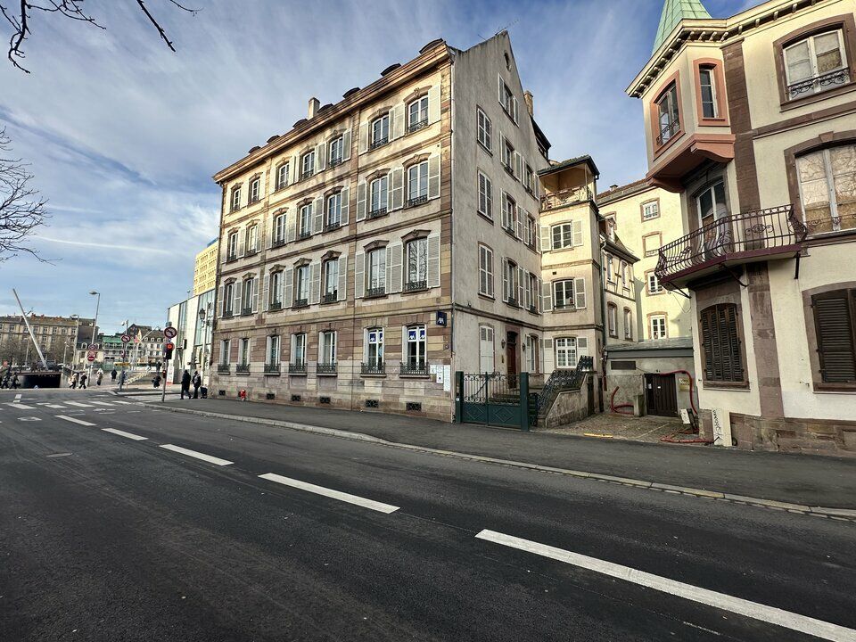 Location bureaux 218 m² non divisibles