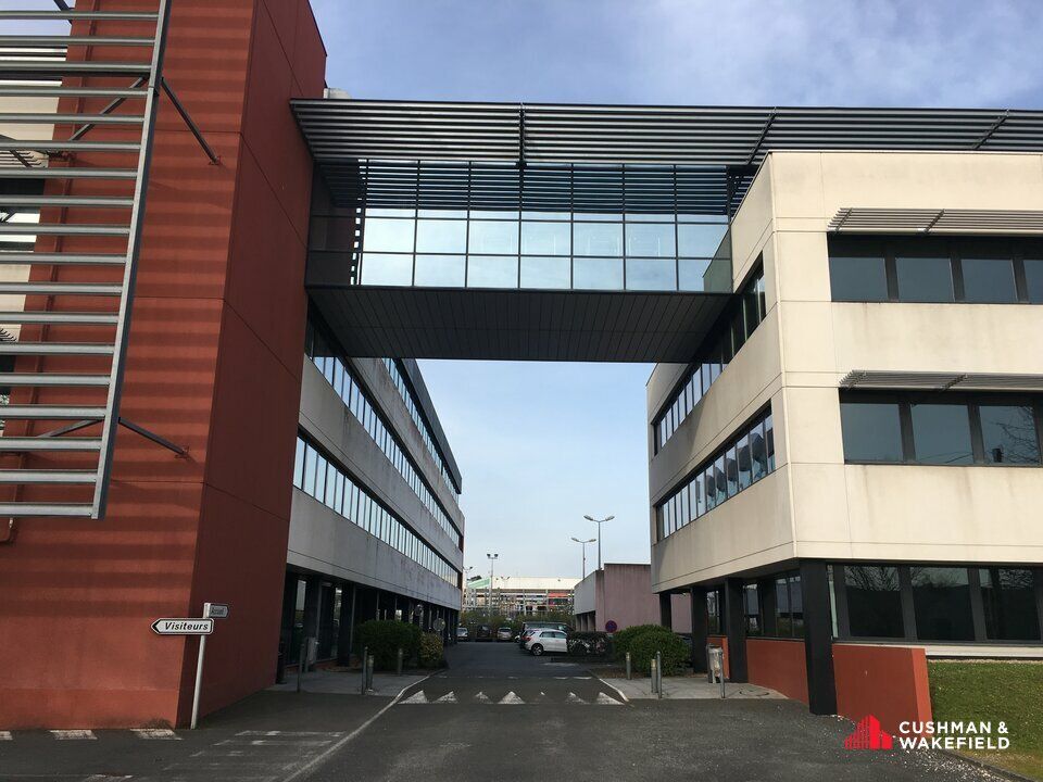 Bureaux à la location de 800 m²