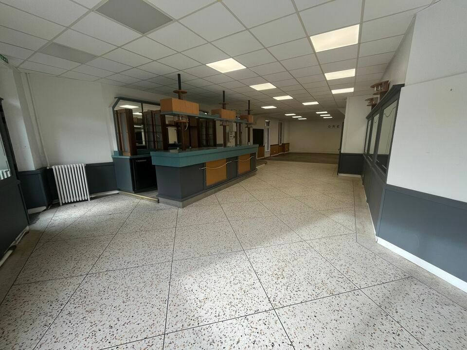 Vente local commercial 372 m² non divisibles