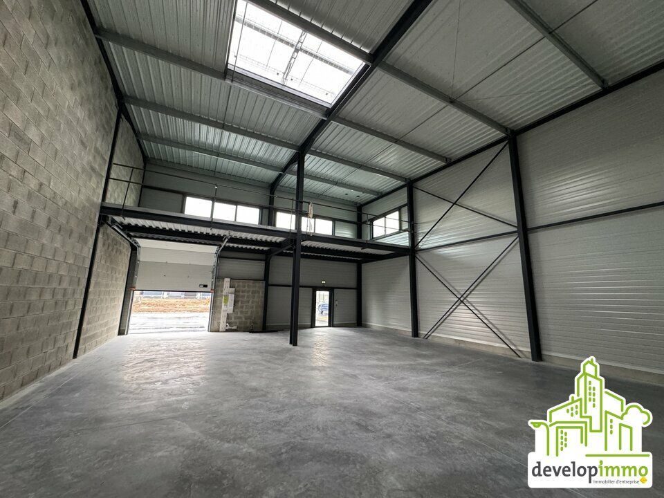 Local d'activité à vendre MONDEVILLE 