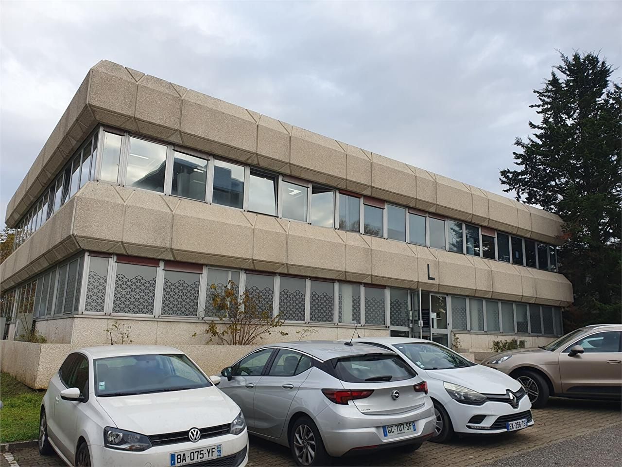 Location bureaux 120.00 m² à BRUGES