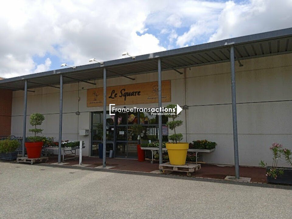 A LOUER LOCAL COMMERCIAL 715 m² CASTANET TOLOSAN
