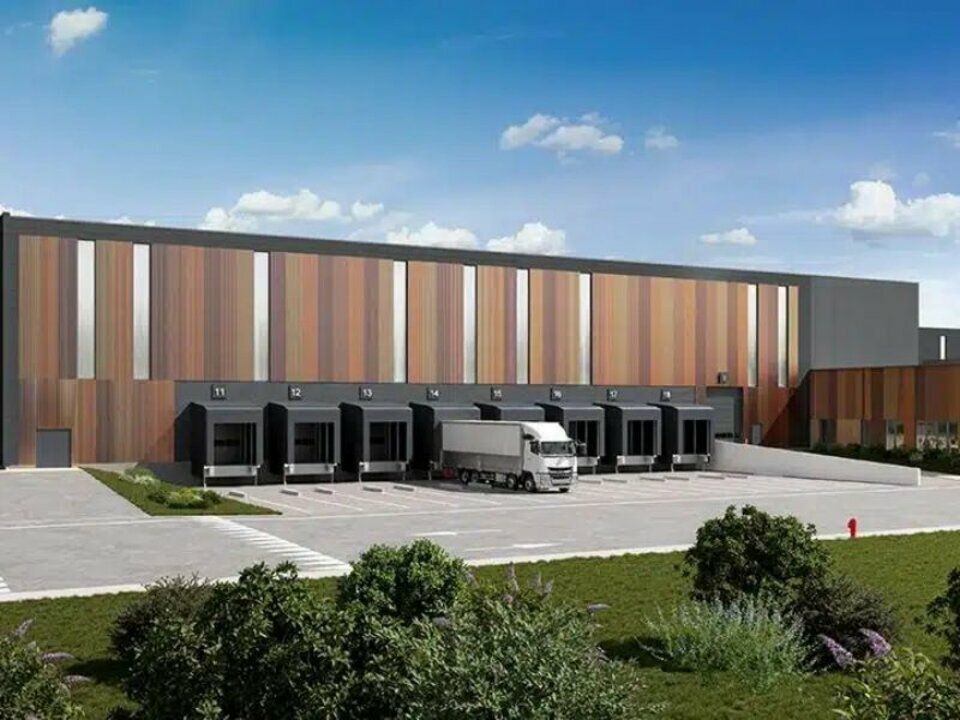Location entrepot 15000 m² divisibles à partir de 6093 m²