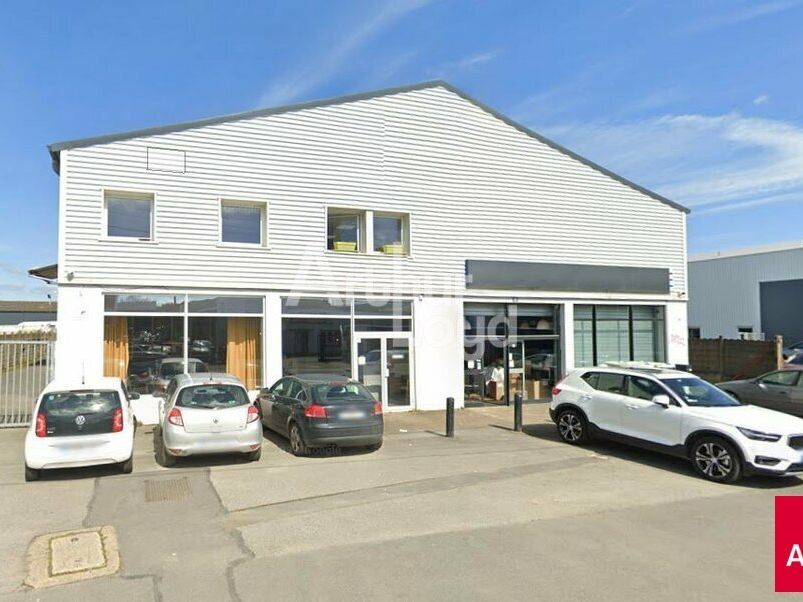 Location local d''activites 750 m² non divisibles