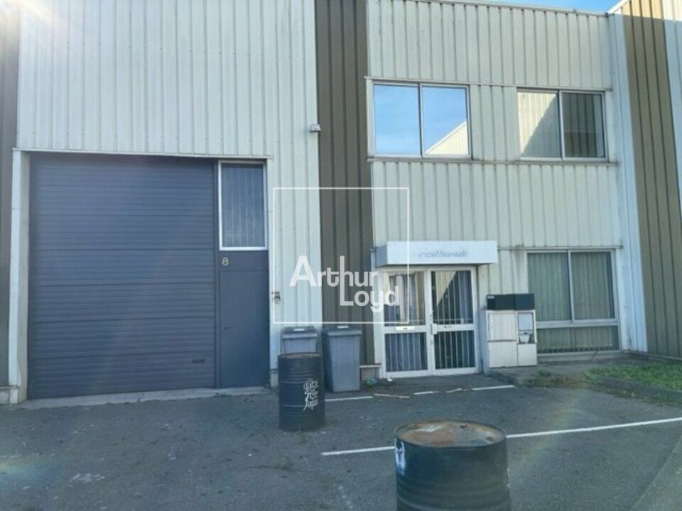 Vente local d''activites 269 m² non divisibles