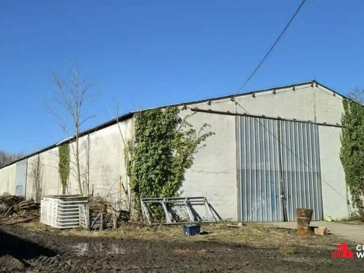 ENTREPOT 1 000 M² SUR TERRAIN DE 5 500 M²