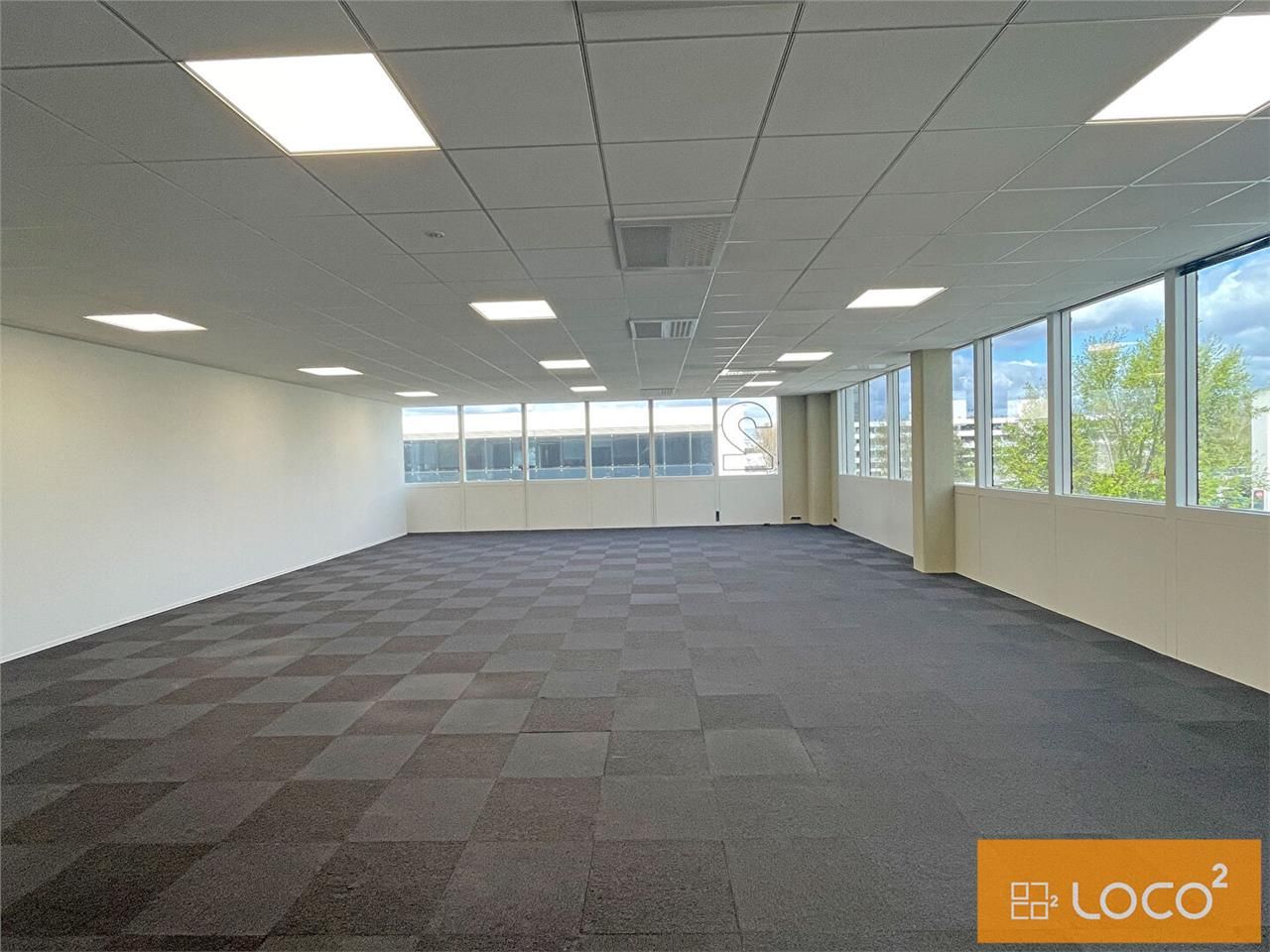 Location bureaux 178.00 m² à LABEGE