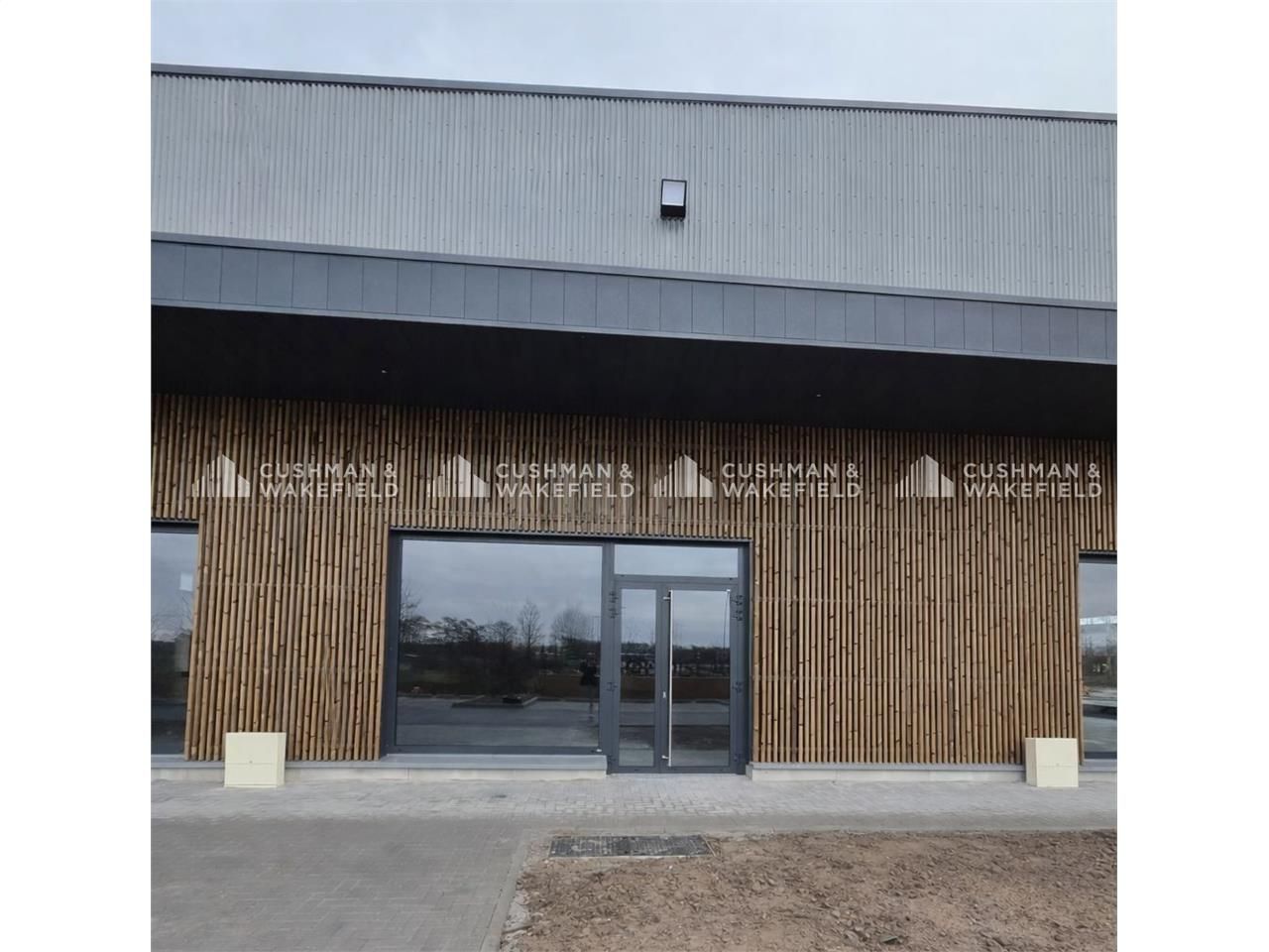 Location activités 173 m² non divisibles