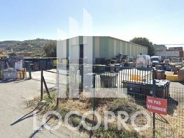 Location local d''activites 800 m² non divisibles