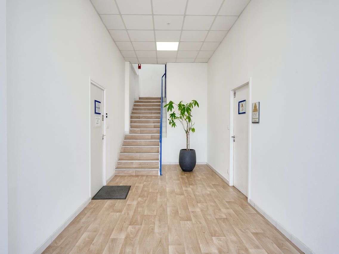 67306-Cheùin-du-Favier-8 Hall Lot 2J4