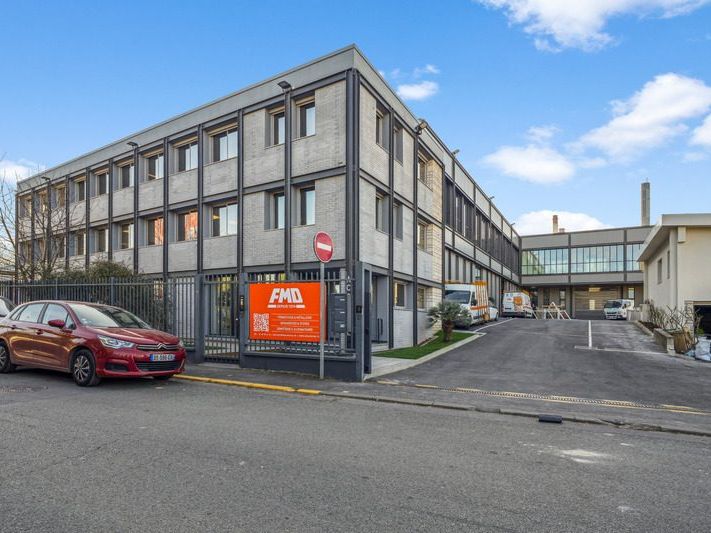 Location bureaux 468 m² à Vitry-sur-Seine