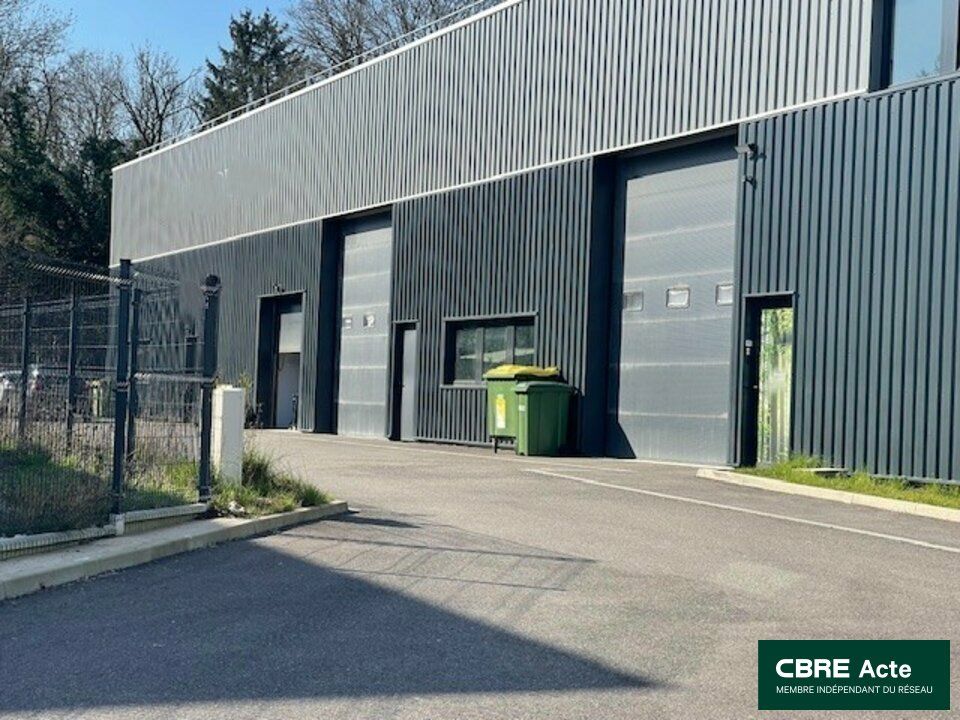 Vente local d''activites 309 m² non divisibles