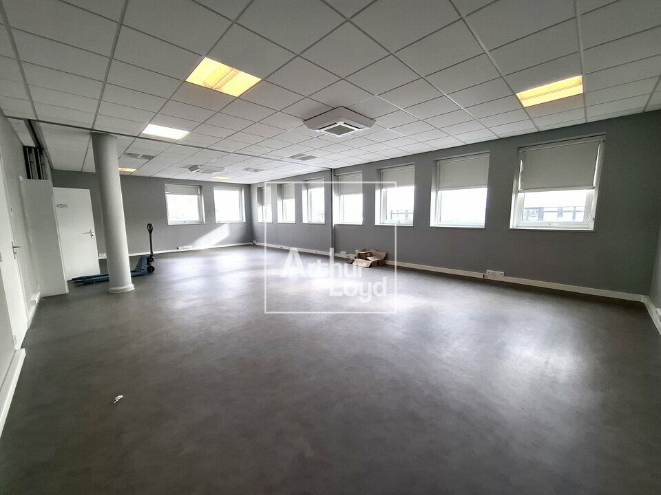 Location bureaux 475 m² divisibles à partir de 12 m²