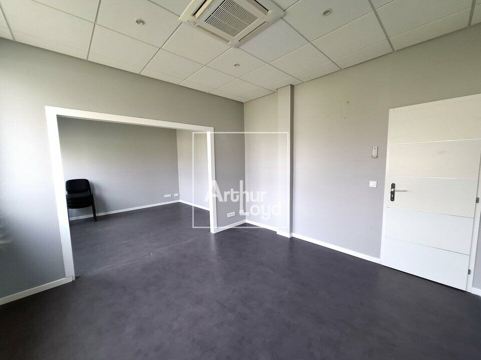 Bureaux avec restaurant inter-entreprise à louer