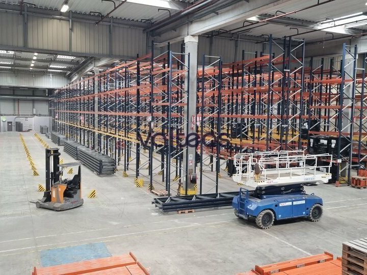 Location local d''activites 6331 m² non divisibles