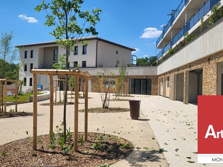 Vente local commercial 168 m² non divisibles