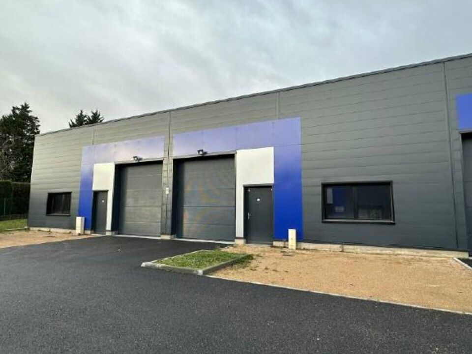 Location local d''activites 434 m² non divisibles