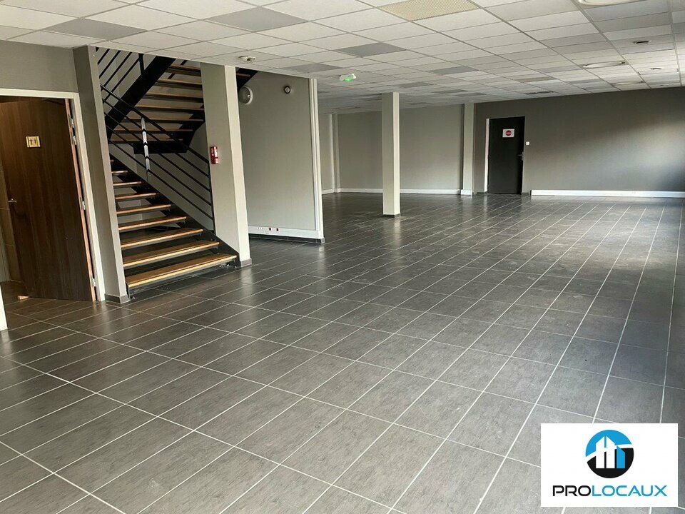 Location bureaux 364 m² non divisibles