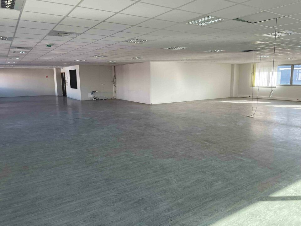 Location bureaux 705 m² divisibles à partir de 317 m²