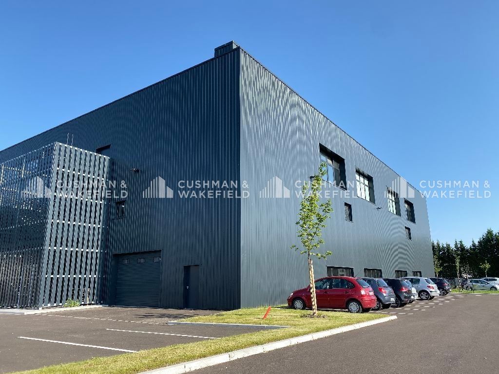 Location activités 1250 m² divisibles à partir de 0 m²