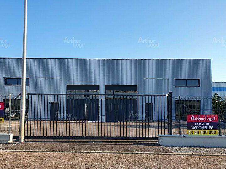 Location local d''activites 257 m² non divisibles