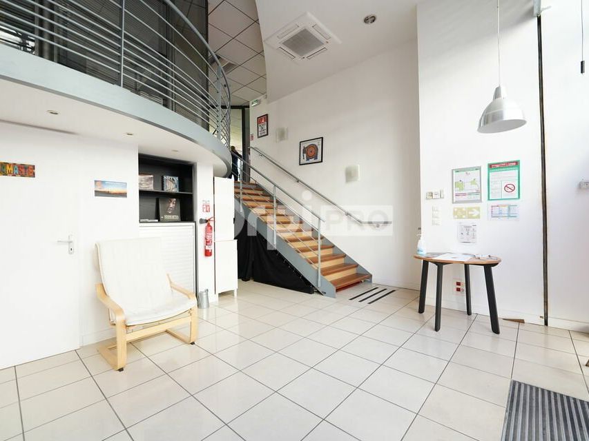 Vente local commercial 96 m² non divisibles