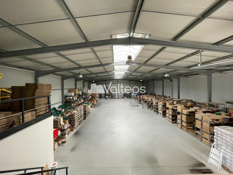Location local d''activites 970 m² non divisibles