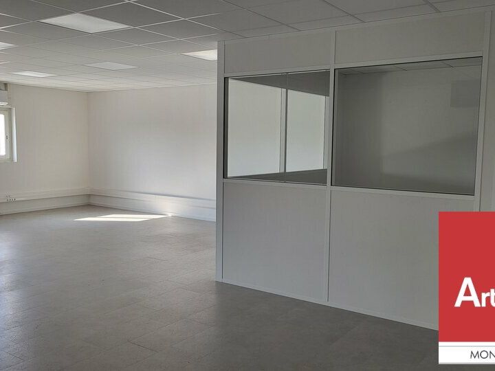 Location bureaux 118 m² divisibles à partir de 40 m²