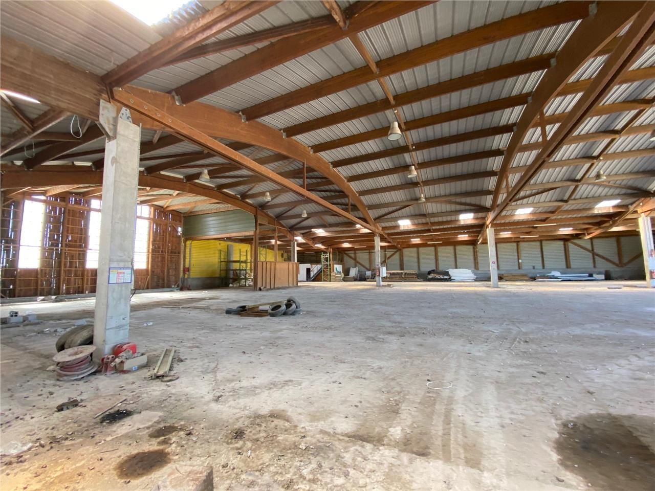 2156 m² dispo à Casseneuil