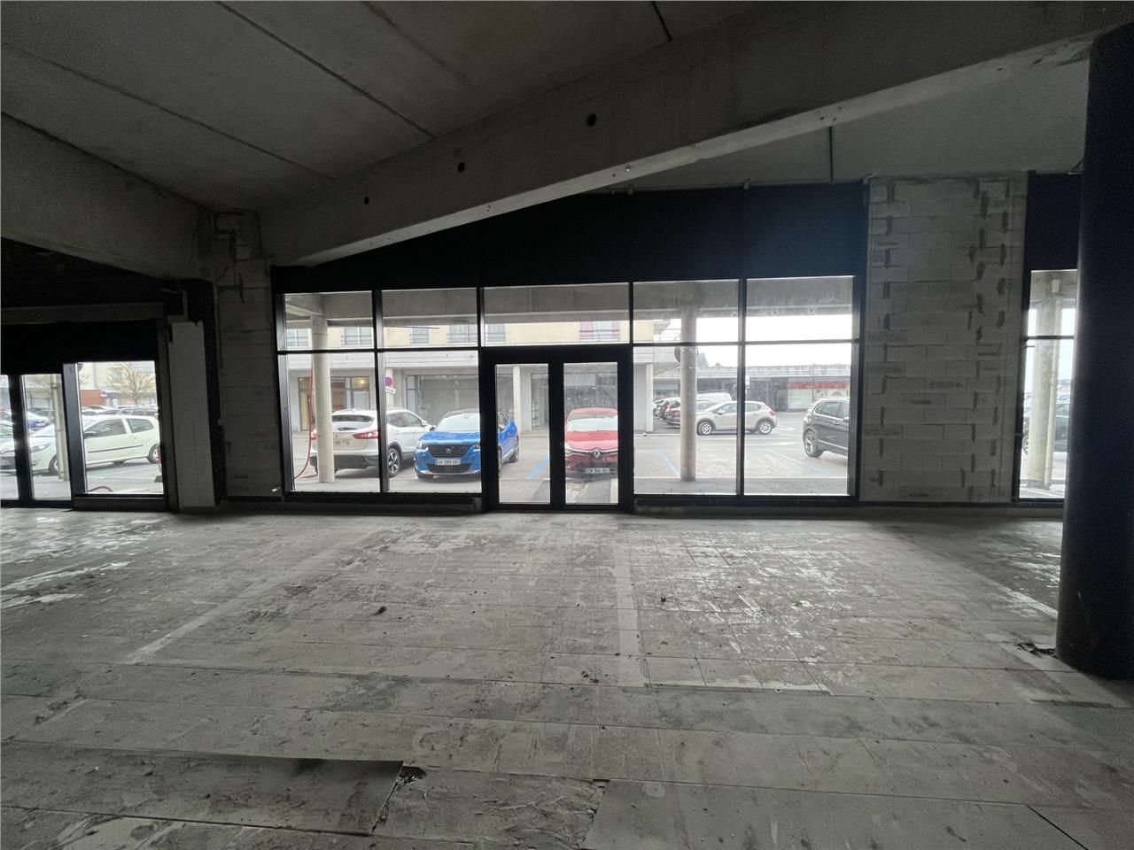 1225 m² dispo à Fécamp