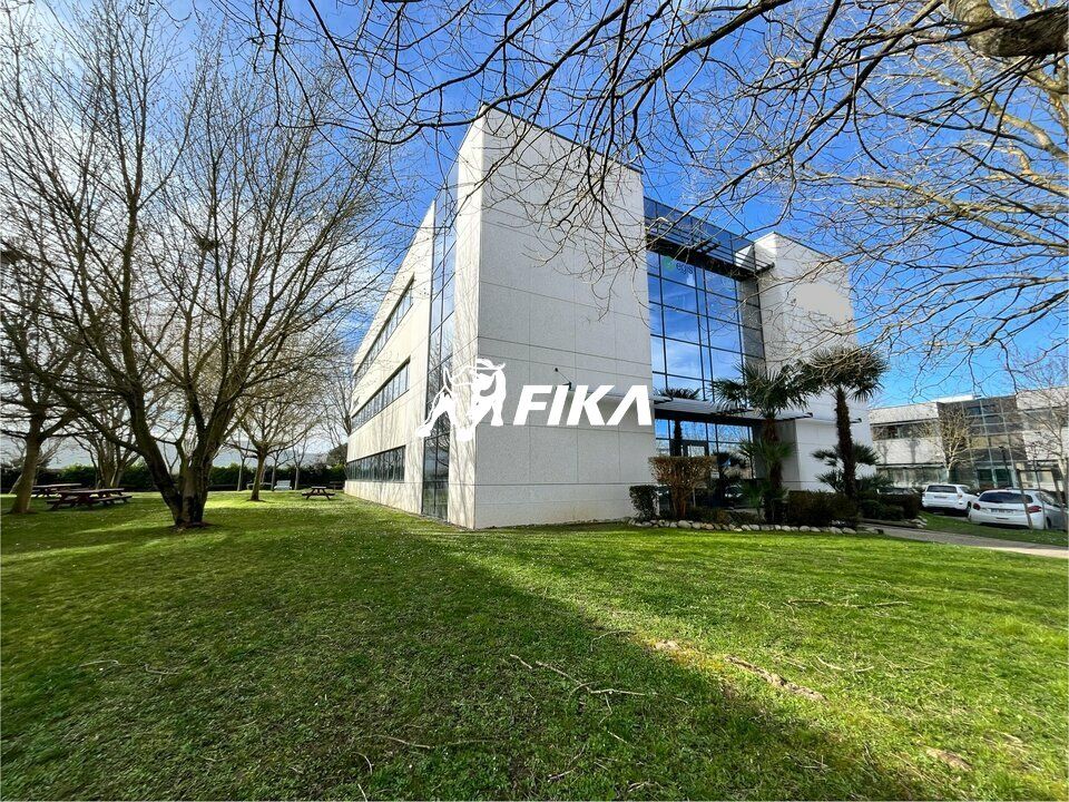 Location bureaux 500 m² non divisibles