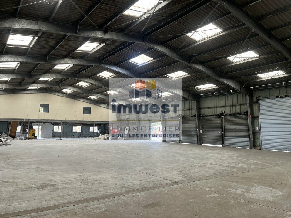Location activité/entrepôt - 1500 m²